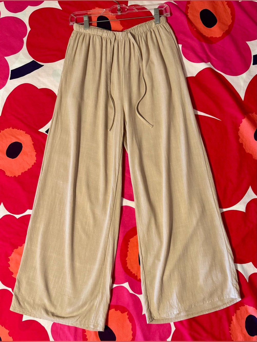 Women’s flowy pants